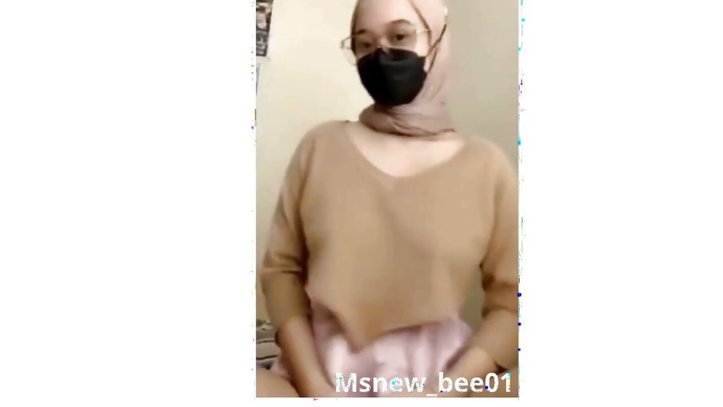 Cewek Hijab Pake Masker Masturbasi