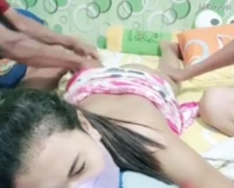 Video Bokep Threesome dengan Tukang Pijat