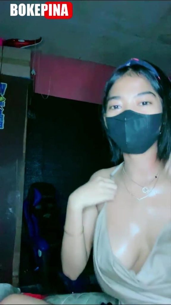 Bokep Indo Hilly dengan Spill Putingnya Bikin Pengen Minum Susu