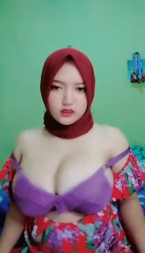 Asvira Hijab Tobrut Gak Pake Baju Saat Live