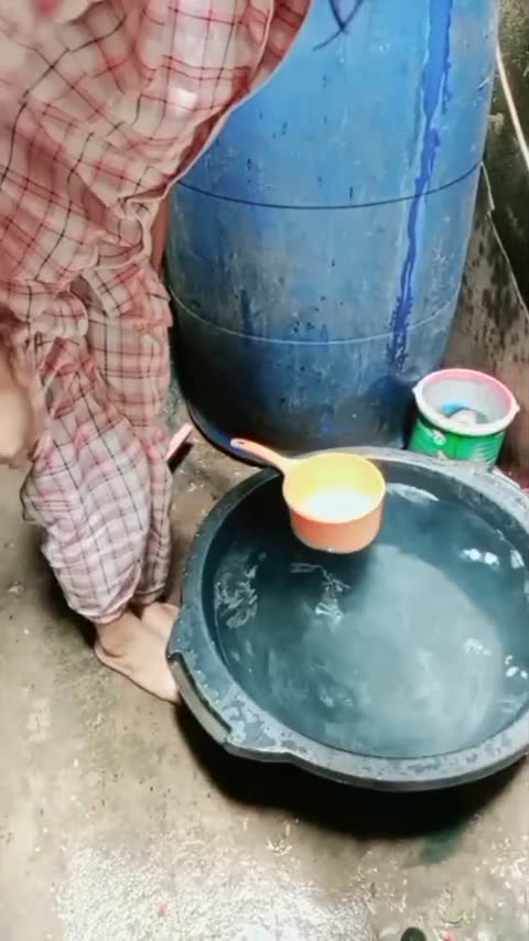 Video Bokep Indo Alya Bugil Lagi Mandi di Kampung
