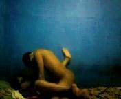 Bokep Pembantu Seneng Pamer Memek di Toilet BH Pink