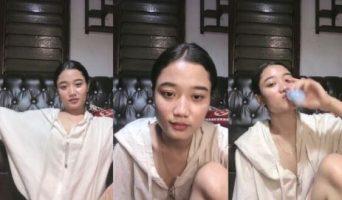 Bokep Indo: Alma No Bra Spill Utingnya Remas di Sesi Akhir Live