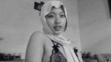 Bokep Indo: Pap Eksklusif Cewek Jilbab Hyper Calon Budak Seks